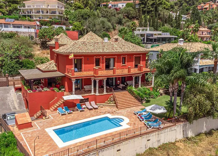Beautiful Home In Marbella With Wifi, Outdoor Swimming Pool And Swimming Pool