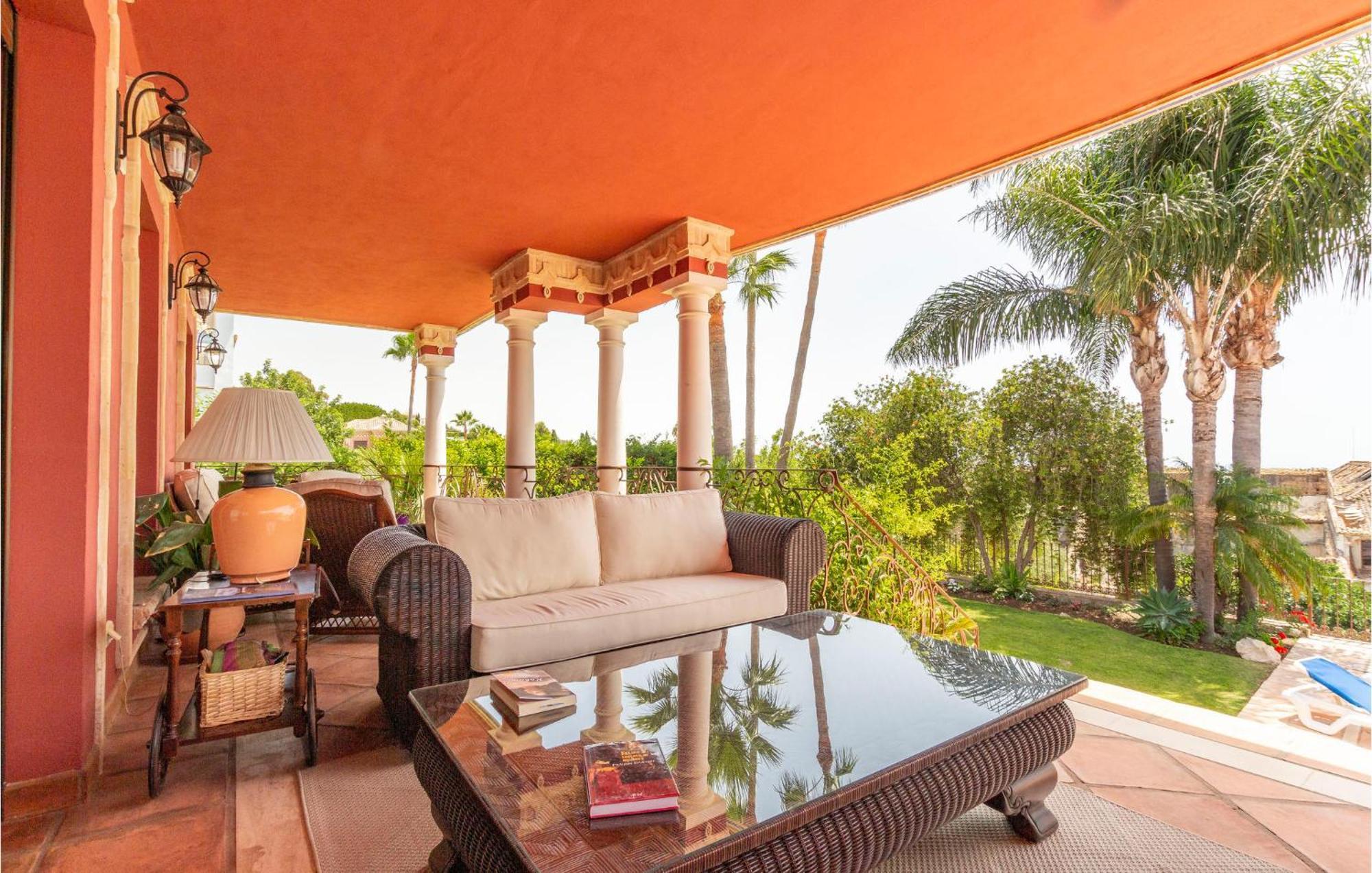 Beautiful In With Wifi, Outdoor Swimming Pool And Swimming Pool