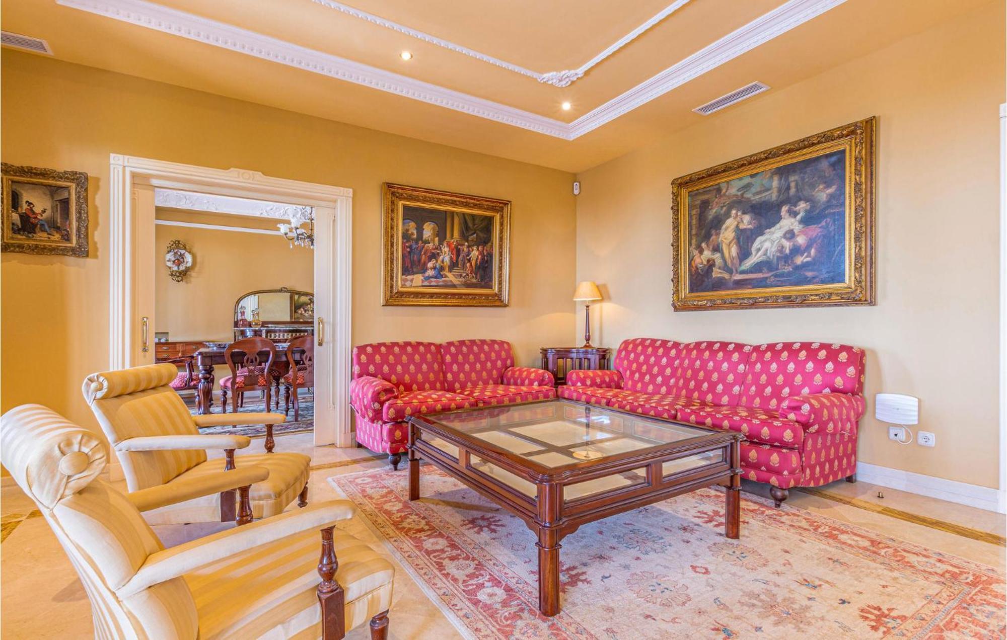 Beautiful In With Wifi, Outdoor Swimming Pool And Swimming Pool Сasa de vacaciones *