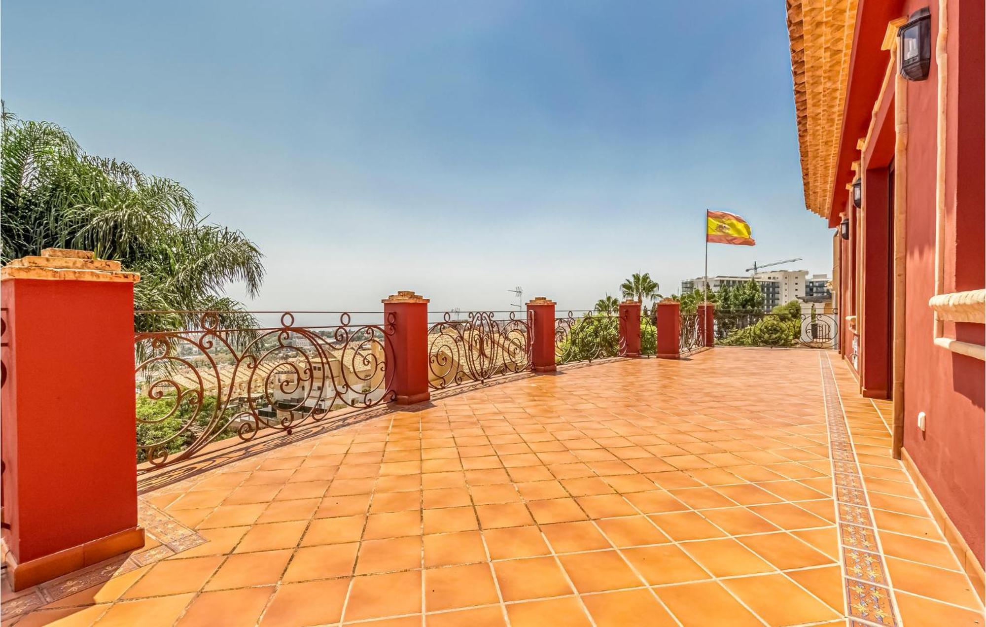 Beautiful In With Wifi, Outdoor Swimming Pool And Swimming Pool Feriehus Marbella